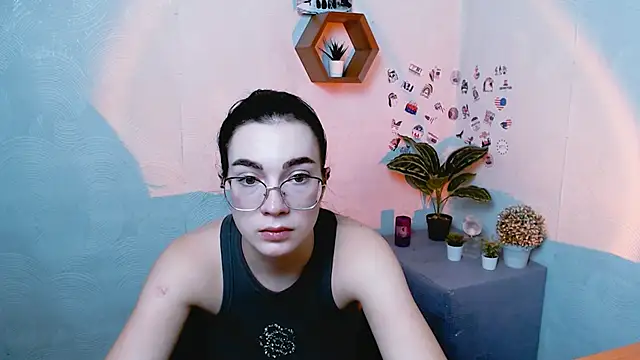 Snapshot of MiraBabe_ chatting on September 19, 11:47 am MiraBabe online show from September 19, 11:47 am