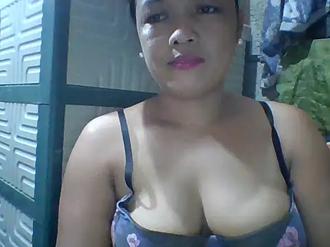 Snapshot of Wetpussie4_you chatting on September 28, 6:42 am Wetpussie4 you online show from September 28, 6:42 am