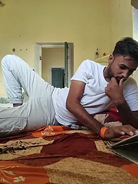 yourcontrol1 online show from December 2, 9:22 am