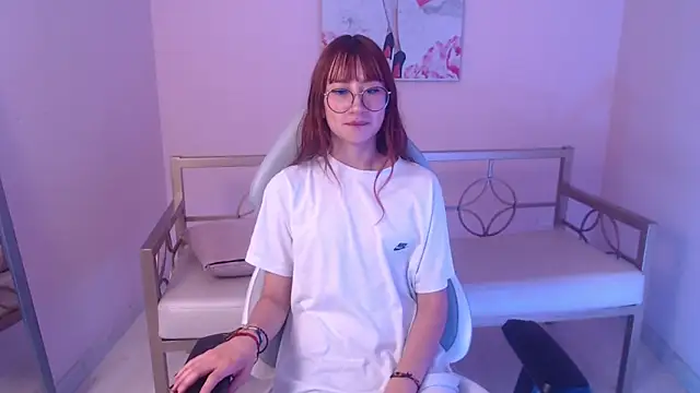 Snapshot of gaby_angel_ chatting on September 19, 12:42 pm gaby angel online show from September 19, 12:42 pm