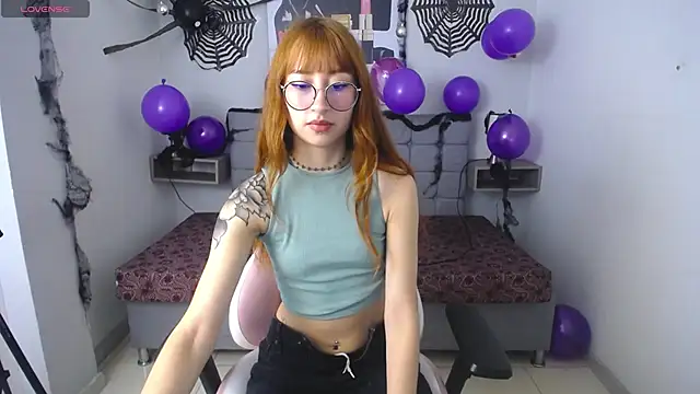 Snapshot of gaby_angel_ chatting on October 21, 5:45 pm gaby angel online show from October 21, 5:45 pm