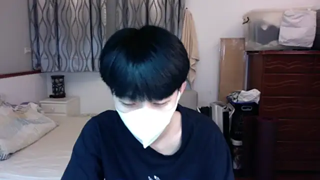 Snapshot of kai101010 chatting on October 20, 3:56 pm kai101010 online show from October 20, 3:56 pm