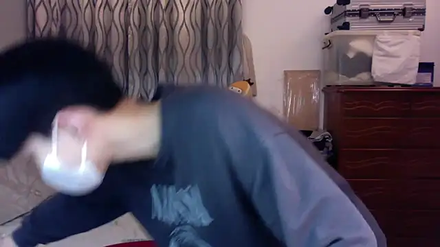 Snapshot of kai101010 chatting on November 24, 1:11 pm kai101010 online show from November 24, 1:11 pm