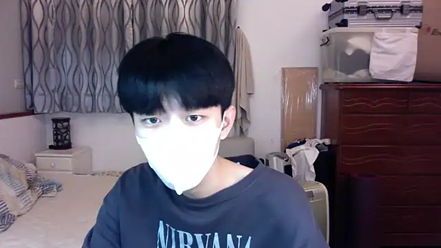 Snapshot of kai101010 chatting on November 3, 3:26 pm kai101010 online show from November 3, 3:26 pm