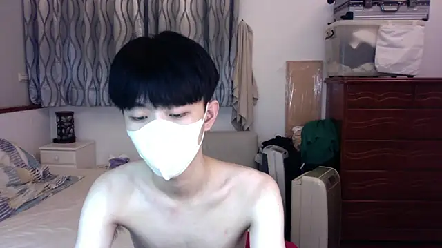 Snapshot of kai101010 chatting on November 13, 4:00 pm kai101010 online show from November 13, 4:00 pm