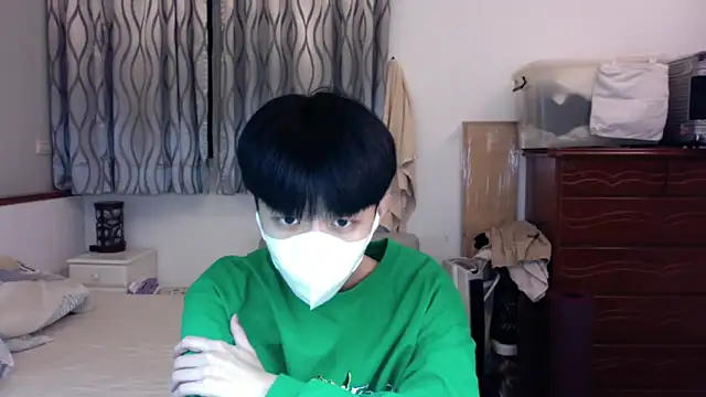 Snapshot of kai101010 chatting on October 23, 3:10 pm kai101010 online show from October 23, 3:10 pm