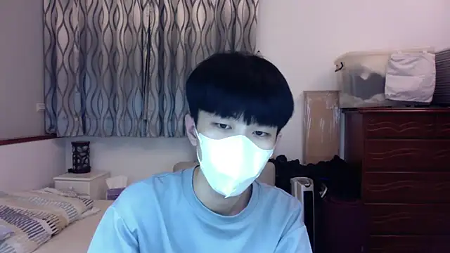 Snapshot of kai101010 chatting on October 3, 4:52 pm kai101010 online show from October 3, 4:52 pm