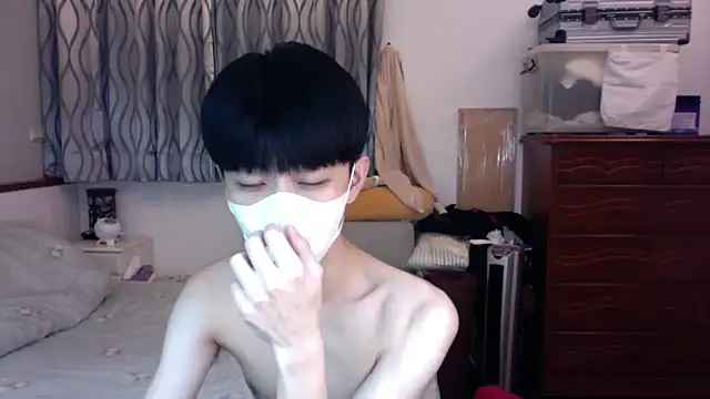 kai101010 online show from December 18, 2:32 pm