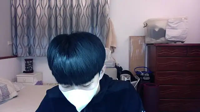 Snapshot of kai101010 chatting on September 27, 4:24 pm kai101010 online show from September 27, 4:24 pm