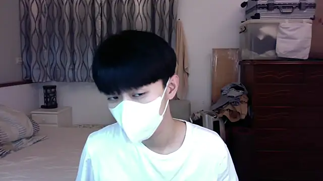 Snapshot of kai101010 chatting on October 29, 4:17 pm kai101010 online show from October 29, 4:17 pm