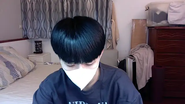 Snapshot of kai101010 chatting on October 27, 4:08 pm kai101010 online show from October 27, 4:08 pm