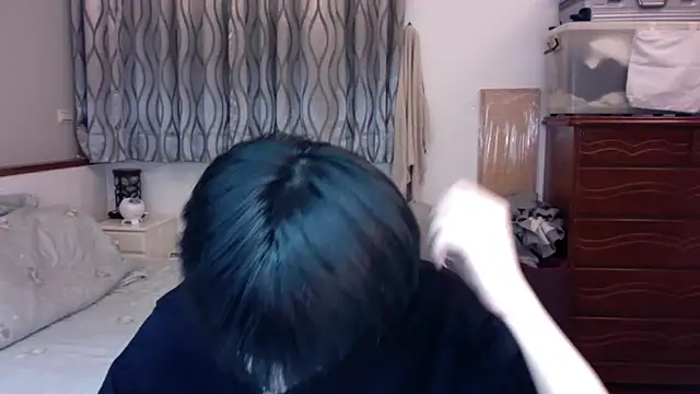 Snapshot of kai101010 chatting on November 20, 12:39 pm kai101010 online show from November 20, 12:39 pm