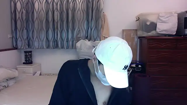 Snapshot of kai101010 chatting on September 28, 4:14 pm kai101010 online show from September 28, 4:14 pm