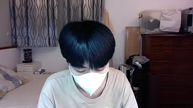 Snapshot of kai101010 chatting on October 22, 2:27 pm kai101010 online show from October 22, 2:27 pm