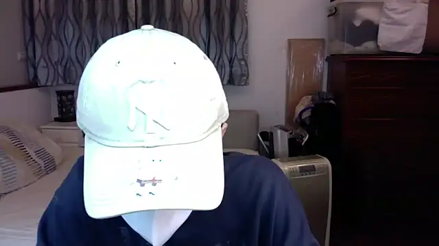 Snapshot of kai101010 chatting on November 1, 4:01 pm kai101010 online show from November 1, 4:01 pm