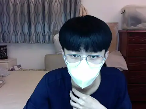 Snapshot of kai101010 chatting on September 19, 3:38 pm kai101010 online show from September 19, 3:38 pm