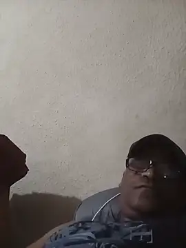 Snapshot of JeffersonRay chatting on July 23, 3:37 am JeffersonRay online show from July 23, 3:37 am
