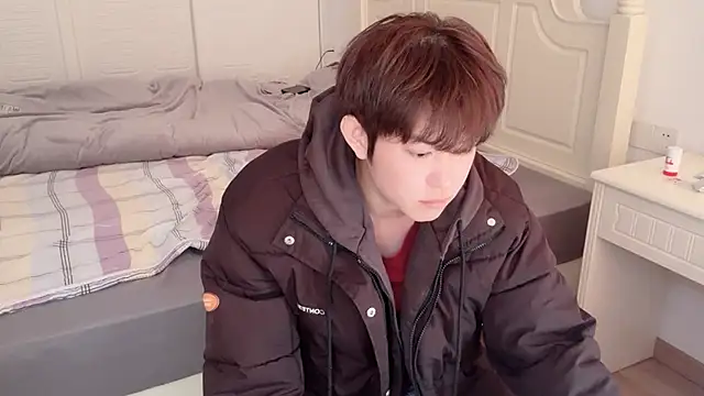 xlong00099 online show from December 3, 5:30 am