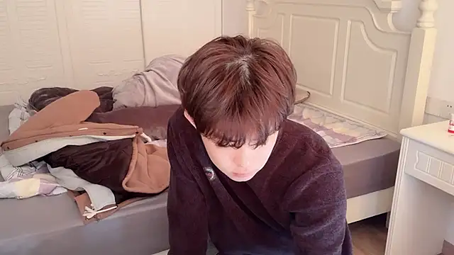 xlong00099 online show from December 4, 4:44 am