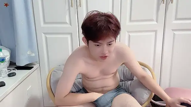 xlong00099 online show from October 7, 1:34 pm