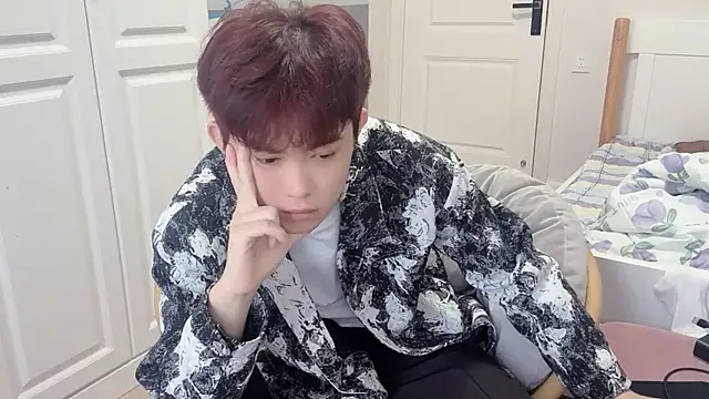 xlong00099 online show from October 19, 8:39 am