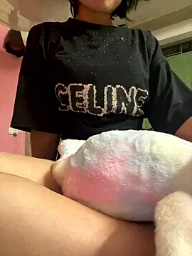 MIN088888 online show from September 24, 5:41 pm