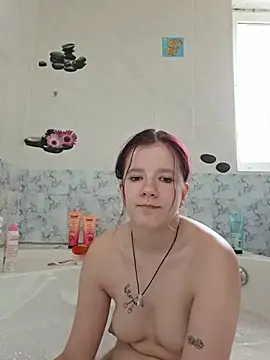 Hot SkinnyGirl online show from June 8, 1:22 pm