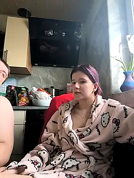 Hot SkinnyGirl online show from February 18, 2:35 pm