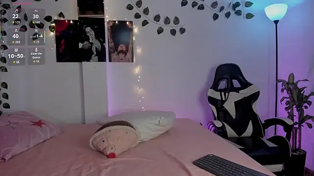 SophiieParkeer online show from November 8, 7:17 pm