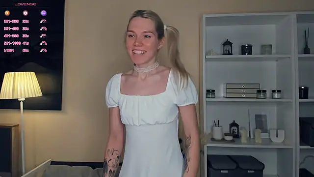 DianeHonnette online show from December 20, 7:39 pm