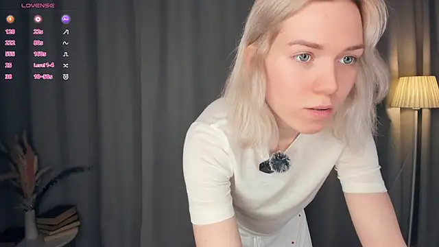 DianeHonnette online show from March 9, 7:39 pm