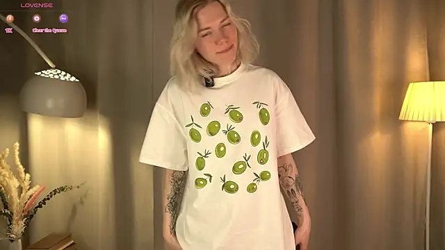 DianeHonnette online show from March 12, 7:29 pm