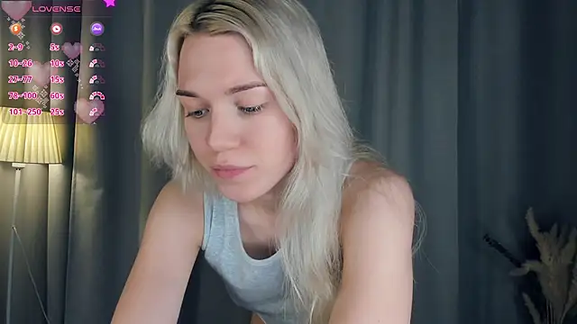 DianeHonnette online show from December 4, 7:35 pm