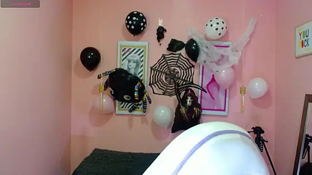 Bunny poison online show from October 25, 2:17 pm