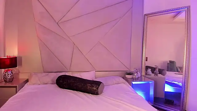 RouseWhitte online show from March 21, 2:43 pm