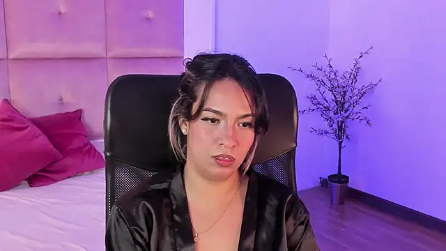 RouseWhitte online show from March 1, 3:39 am