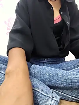 Snapshot of sassyishhu76 chatting on September 27, 8:53 am sassyishhu76 online show from September 27, 8:53 am