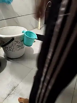 Snapshot of sassyishhu76 chatting on November 9, 6:17 am sassyishhu76 online show from November 9, 6:17 am