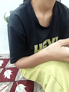 sassyishhu76 online show from February 18, 7:49 am