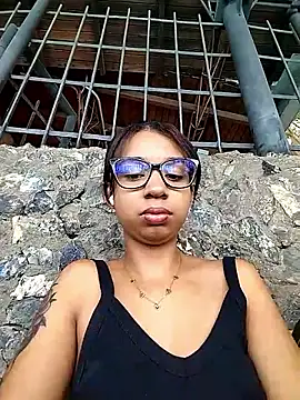 Suzanelee1 online show from November 2, 6:13 pm