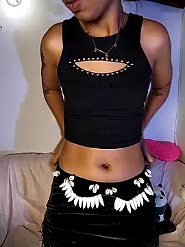 Suzanelee1 online show from October 31, 12:51 am