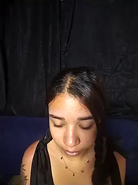 Suzanelee1 online show from November 17, 11:31 pm