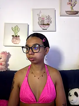 Suzanelee1 online show from January 7, 1:27 pm