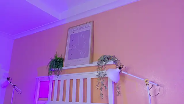 KeendraFox  online show from April 8, 10:06 am