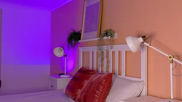 KeendraFox  online show from March 15, 11:39 am