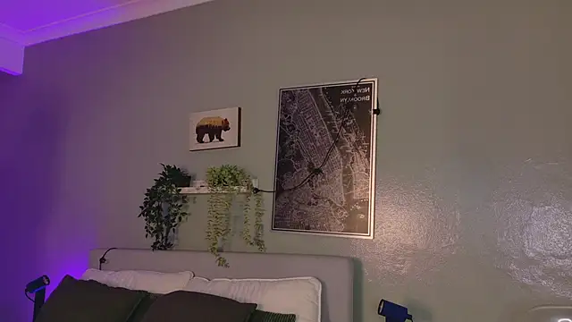 KeendraFox  online show from October 28, 10:25 am