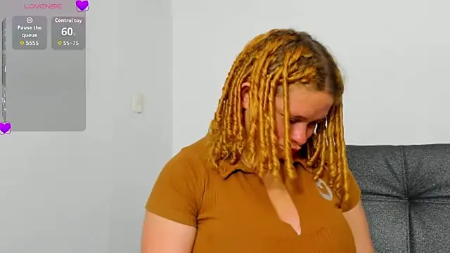 Cherrysweetyx online show from March 8, 4:21 pm