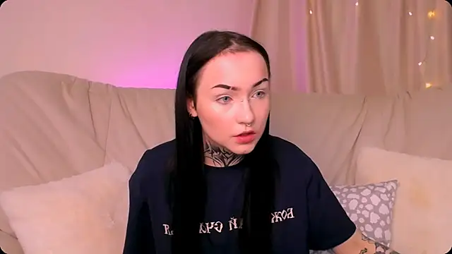 MollyKissy online show from November 16, 9:36 am