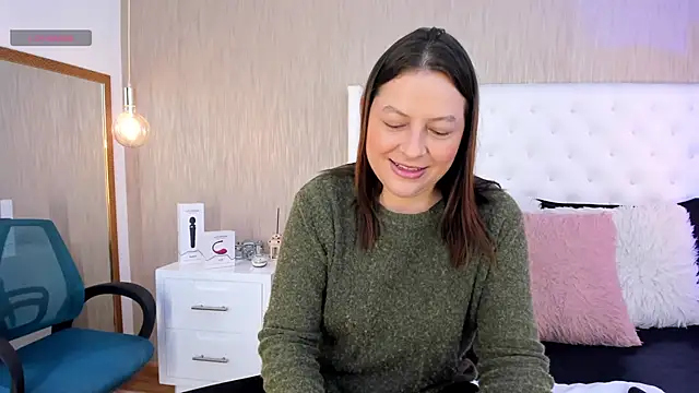 Lucy Lu17 online show from November 13, 1:04 pm