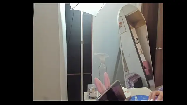 queenalexxa111 online show from June 2, 5:13 pm